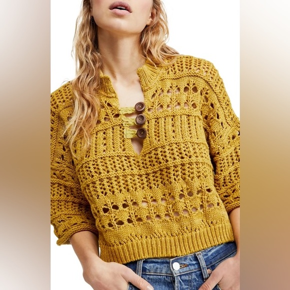 Free People Sweaters - Free People Cropped Retro Crochet Style
Sweater Yellow Gold